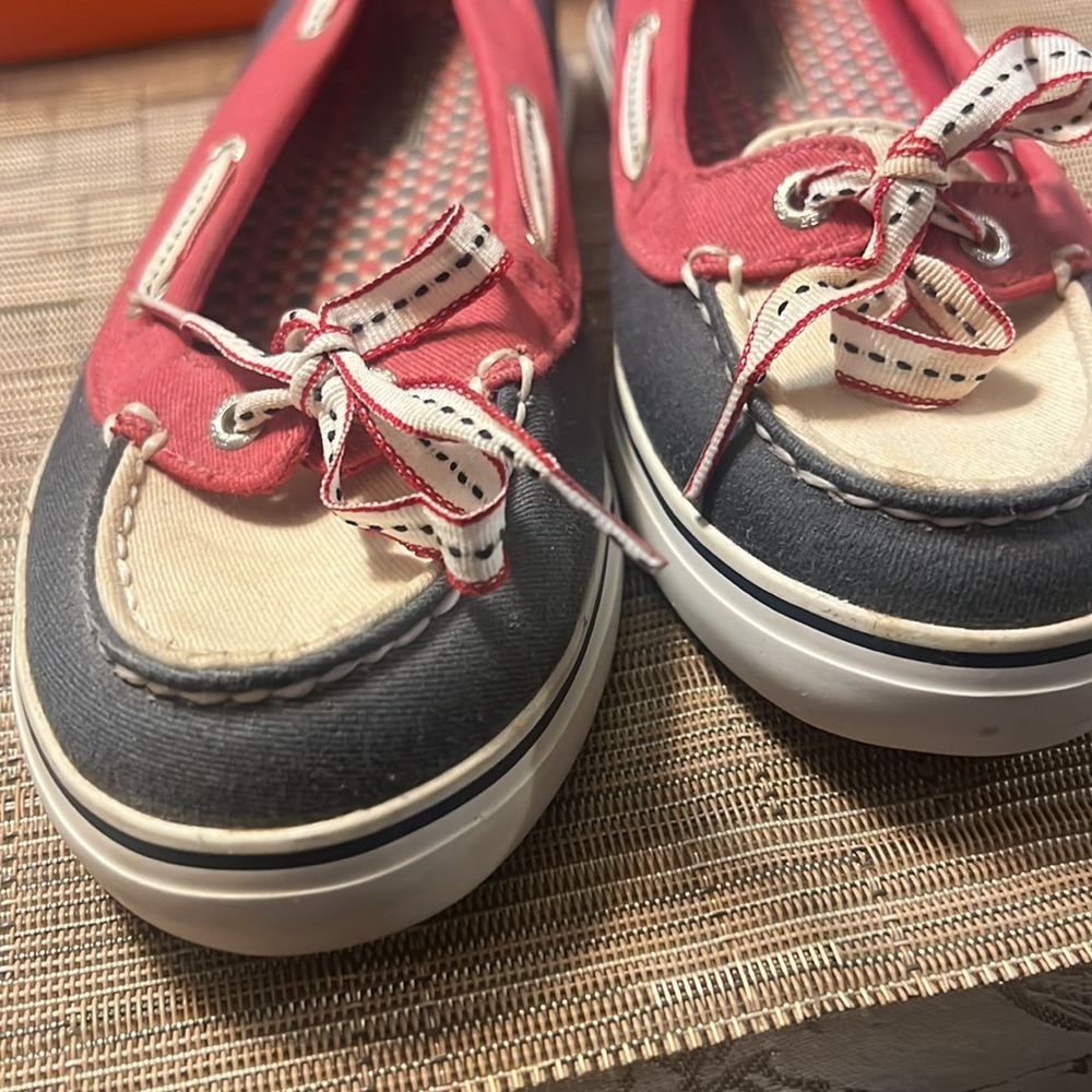 Sperry Shoes - Picture 6 of 6